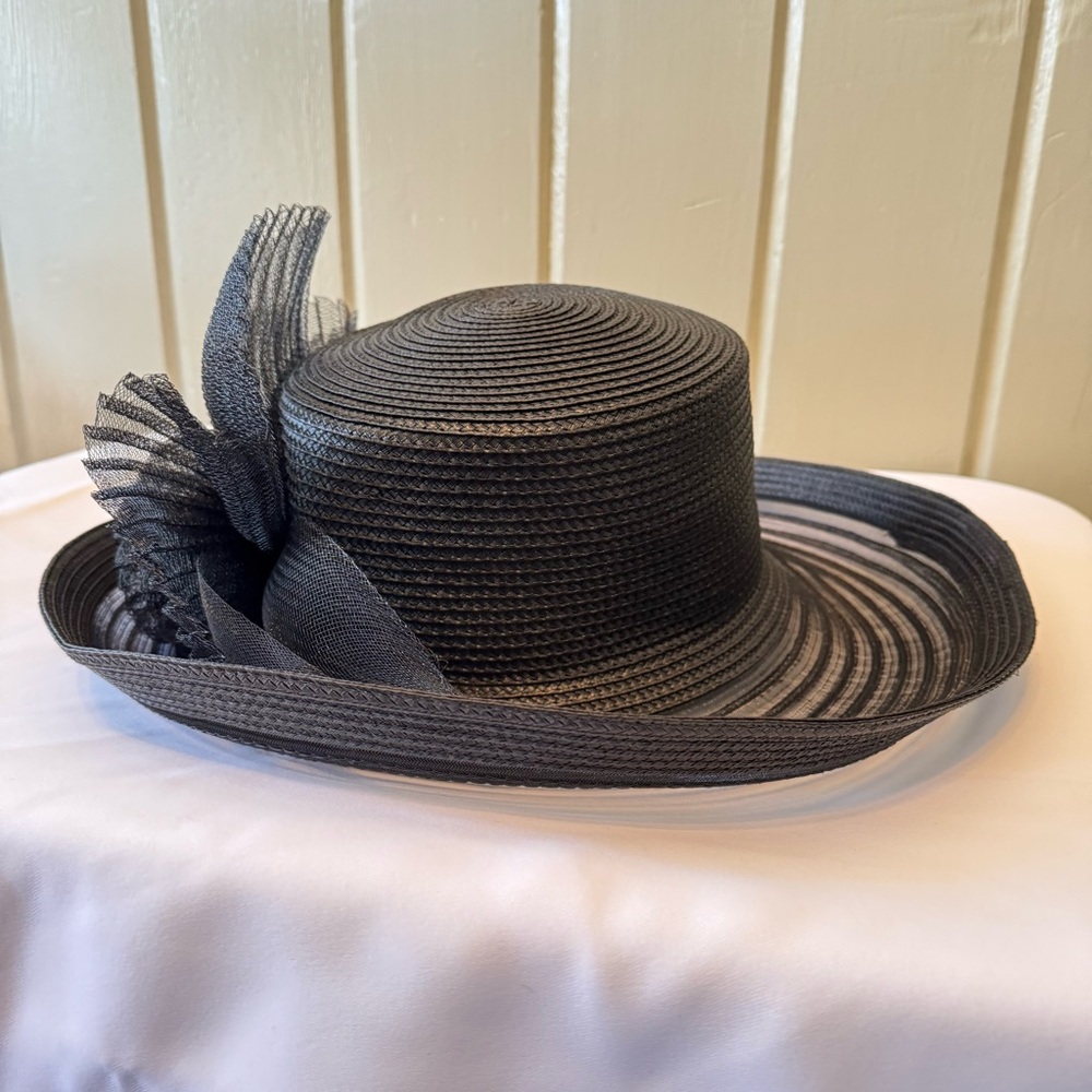 Bellissima Millinery Collection Black Hat with Tulle Detailing NWT - Picture 2 of 8
